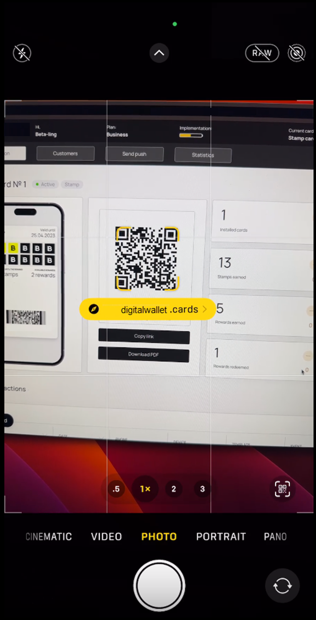 scan-qr-code-of-card